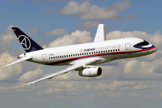 Самолёт Superjet впервые провёл длительный перелёт на отечественных двигателях