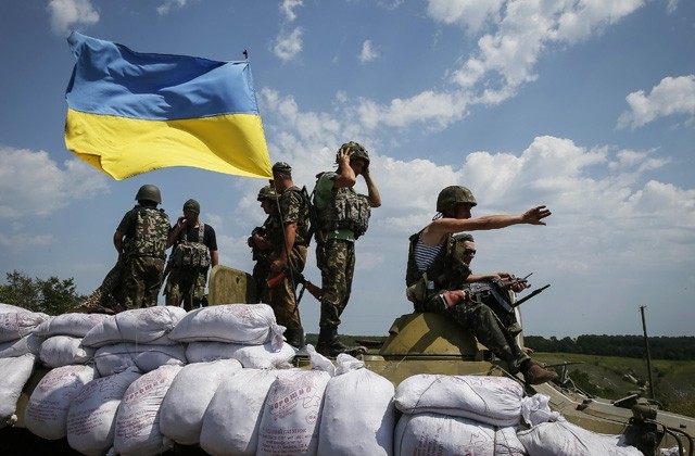 Чем и как воюет в Донбассе украинская армия Чем и как воюет в Донбассе украинская армия