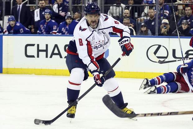 Овечкин вышел на пятое место по очкам в НХЛ, набранных в выездных матчах