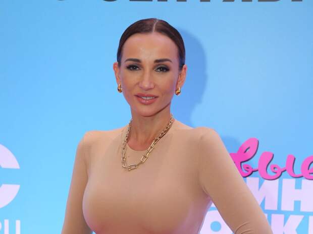 Чехова рассказала об унижениях из-за пышной фигуры: «Меня увольняли, потому что не влезала в кадр»