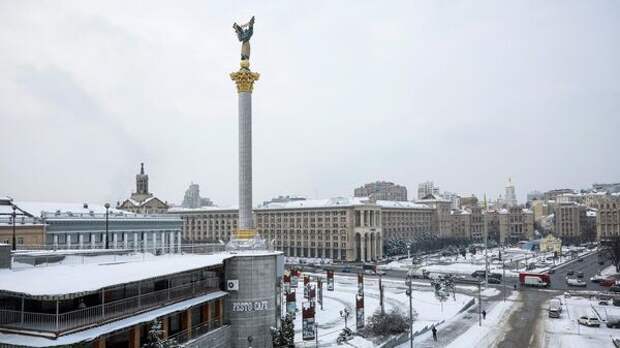 "Загнали людей в подполье, а экономику - в тень". Эксперты и политики о ситуации на Украине и вокруг неё