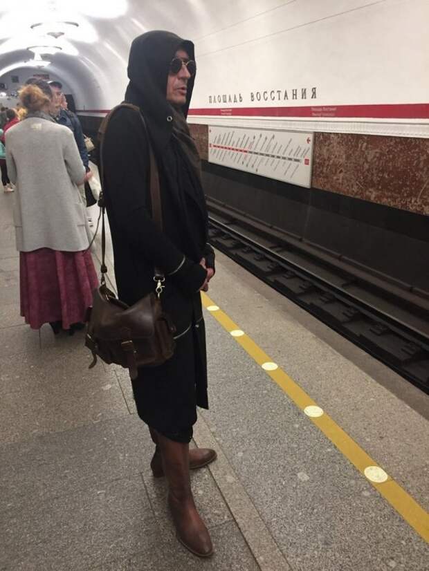 Модники и чудаки из метро