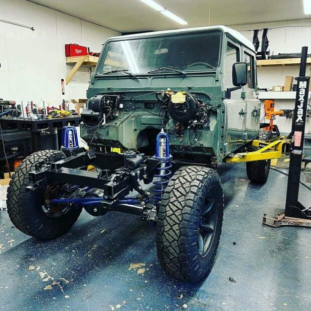 Коллекция из 37 старых Land Rover и запчастей к ним может стать вашей за 500.000 долларов