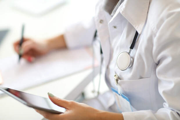 Московские школьники едва не ослепли после химического эксперимента со взрывом