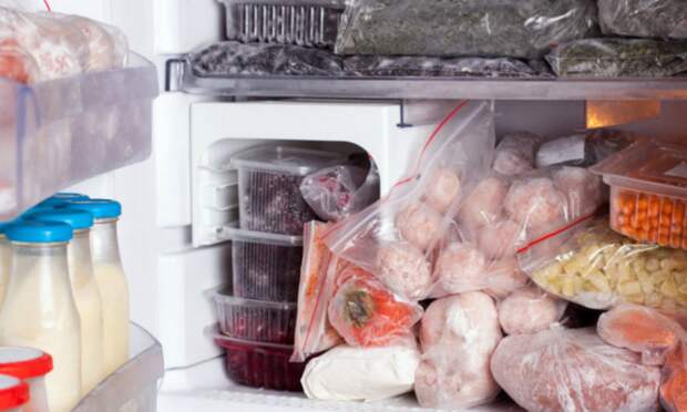 Не нужно замораживать и размораживать больше, чем нужно. /Фото: yamirecipes.com Не нужно замораживать и размораживать больше, чем нужно. /Фото: yamirecipes.com