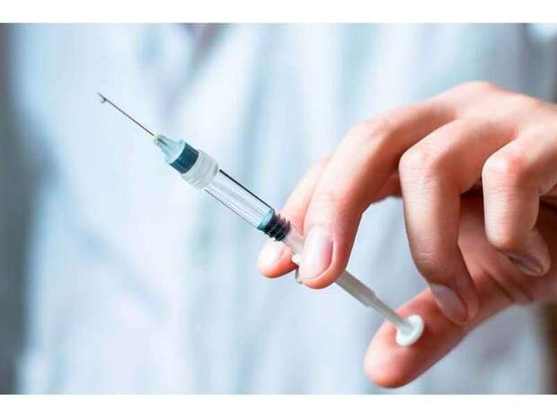Ученые посчитали, сколько держится иммунитет после вакцинации Pfizer