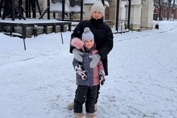 Фигуристка Ирина Слуцкая показала фото с подросшей дочерью