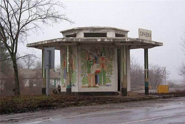 Автобусные остановки времен СССР (65 фото)