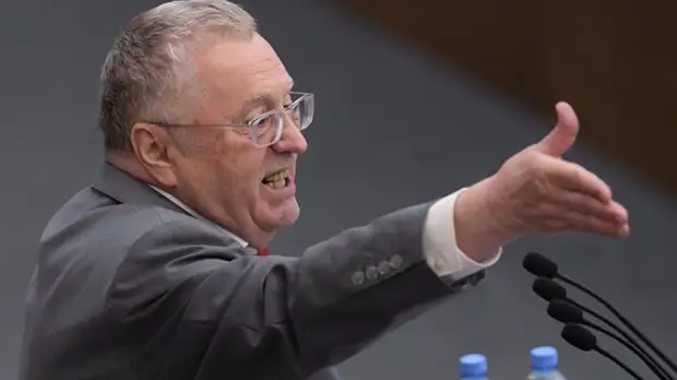 Захарова пошутила над «столкновением» Жириновского с журналисткой из США