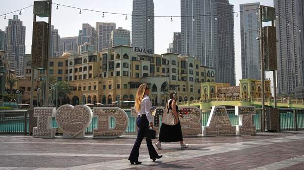 В Иране заявили об аннулировании ВНЖ для иранцев в ОАЭ