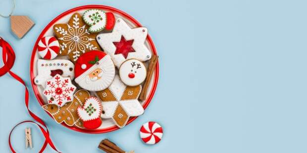 семейные новогодние традиции — это испечь домашнее новогоднее печенье