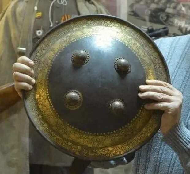 Галерея щитов