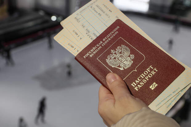 В Екатеринбурге ребёнка сняли с рейса в Дубай из-за ошибки в паспорте