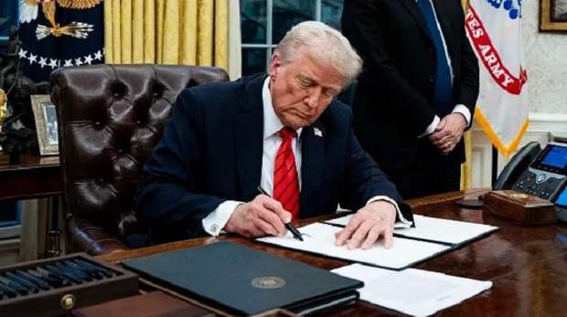 Трамп, вероятно, смягчит санкции в отношении российской нефти, — Reuters