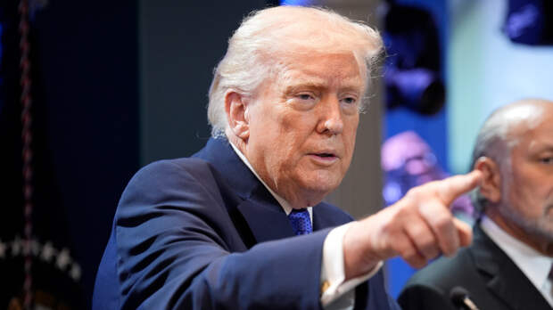 Трамп пригрозил Ирану ударом «невиданной ранее силы» в случае ответной атаки