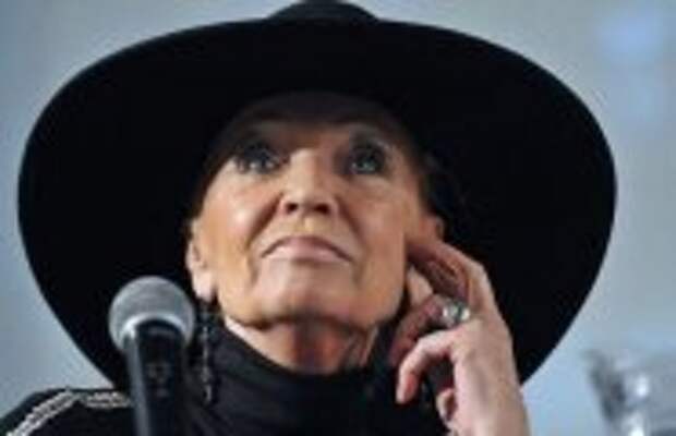 Кино: Сын не выдержал и отправил в психиатрическую клинику: из-за чего Светличная рассорилась с семьей и носила мини-юбки на старости лет