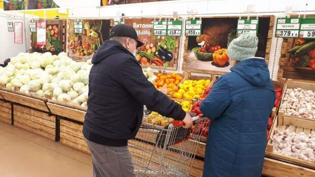 Фруктово-овощная продукция с тюменских прилавков была проверена на нитраты и ГМО