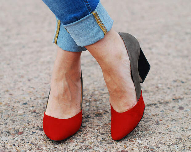 Colour blocked heels