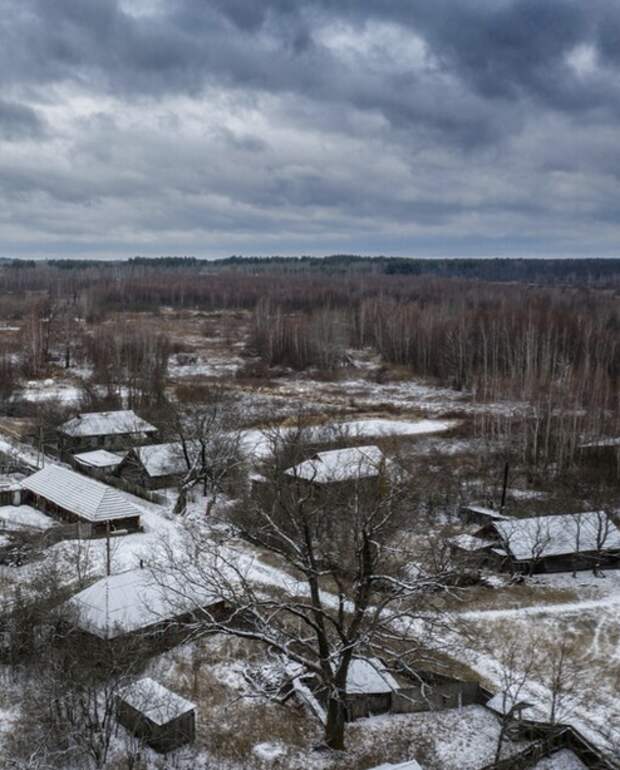 Одно из жилых сел в Чернобыльской зоне – Куповате. Около 25 километров от Чернобыля. Фото: Pierpaolo Mittica
