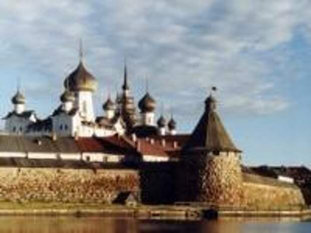 Печать технологий Саксайуамана на снимках стен Соловецкого монастыря