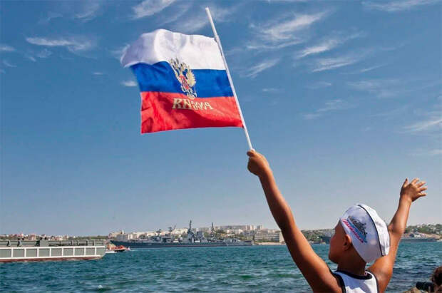 Почему Россия «полезла» в Крым и Донбасс