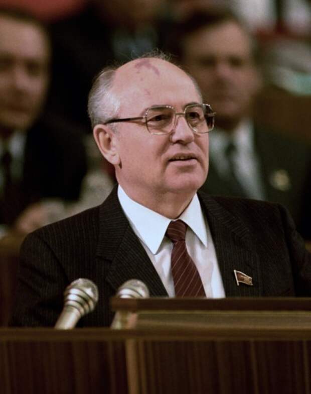 Михаил Горбачев, 1987