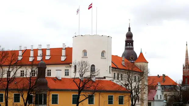 В системе здравоохранения Латвии объявили режим ЧС из-за коронавируса