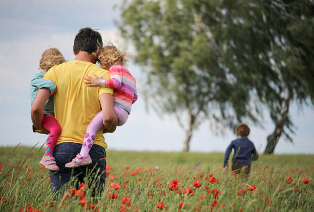 Душевные поздравления с Днем отца: в стихах и прозе