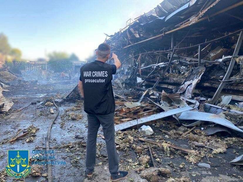 Одесситы приходят в себя не столько от последней мощнейшей ракетной атаки (хотя не без этого), сколько от заявления руководителя объединенного пресс-центра Оперативного командования Юг Натальи...-5