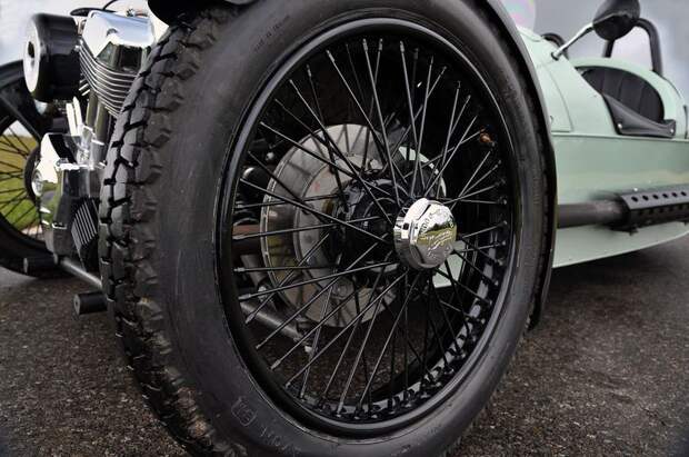 Американцы смогут покупать трехколесные Morgan (53 фото)