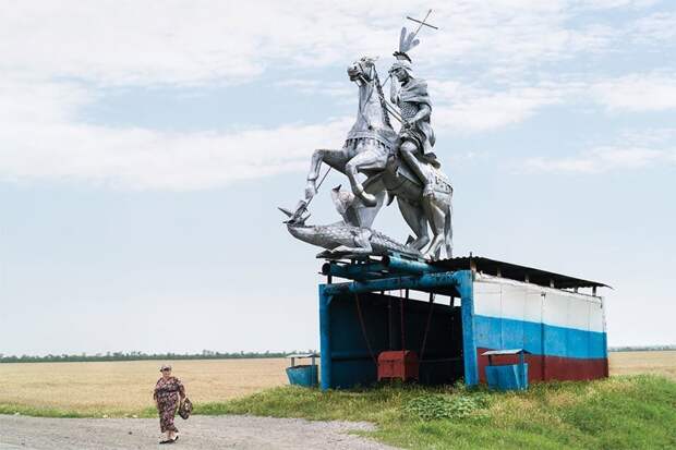 Советские автобусные остановки глазами канадского фотографа Кристофер Хервиг, в мире, жизнь, остановки, фотограф