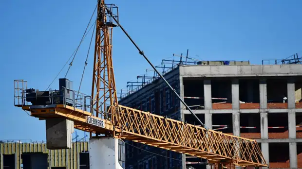 В Московской области достроят 25 домов для переселенцев из аварийного жилья