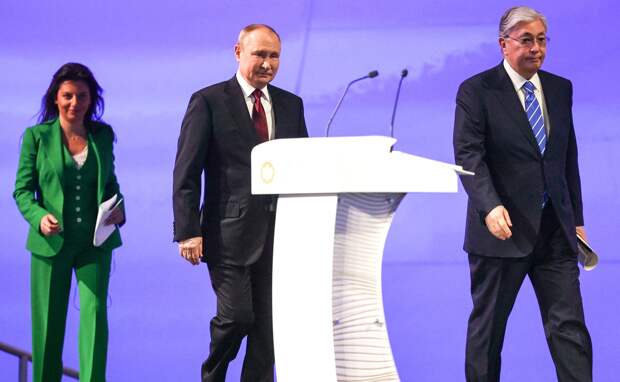 Демарш президента Казахстана: Донбасс – не признавать, России – не кланяться