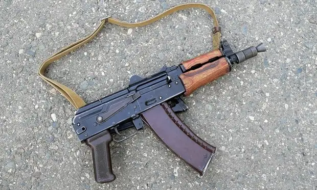 АКС-74У оружие десанта? АКС-74У оружие десанта?