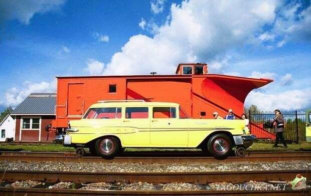 1958 Pontiac Bonneville Woodie Wagon
