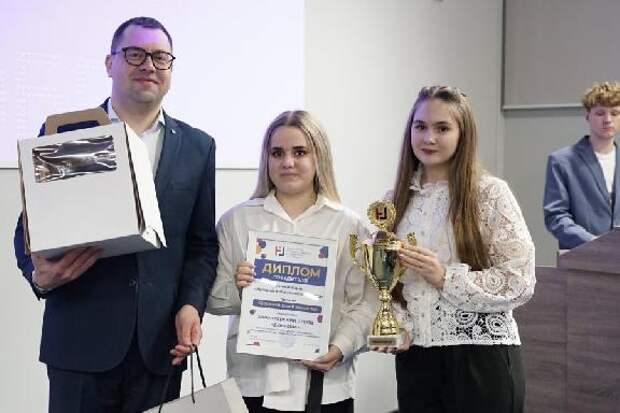 Тамбовским студентам вручили премии "Державинский волонтер – 2025"