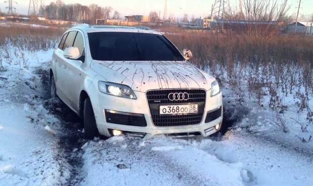 Кто победит: Audi Q7 или русский снег?