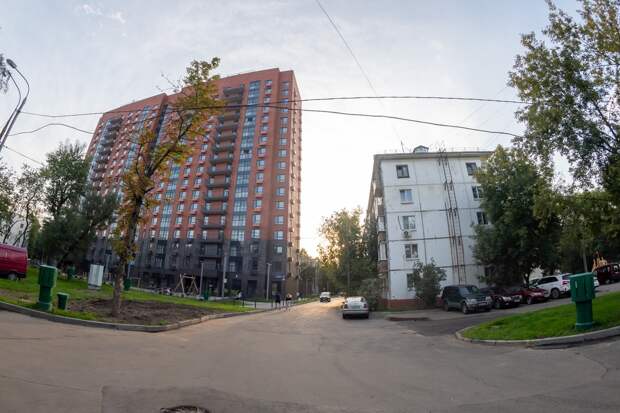 «Зеленое» строительство в Москве: Газоны на крышах и «умный» снос пятиэтажек по реновации