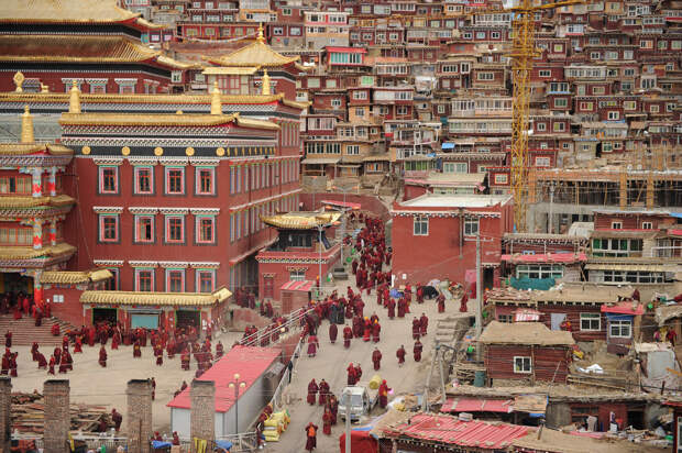 Виды тибетского монастыря Седа