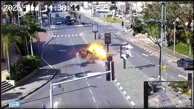 Прилет иранской ракеты Khorramshahr по Тель-Авиву сняли на видео