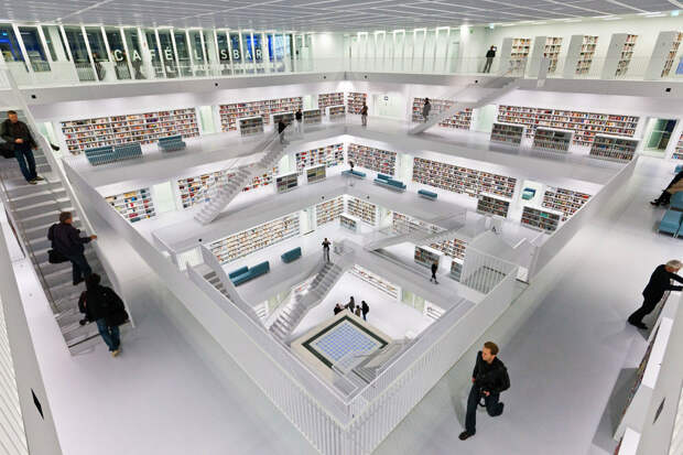 Библиотека Штутгарт, Германия