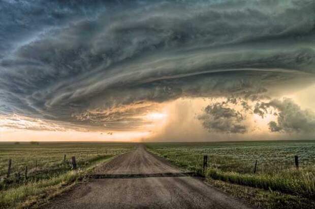 Supercell thunderstorm rolling across the Montana prairie