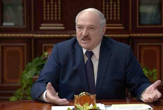 Лукашенко назвал условия отказа от многовекторности