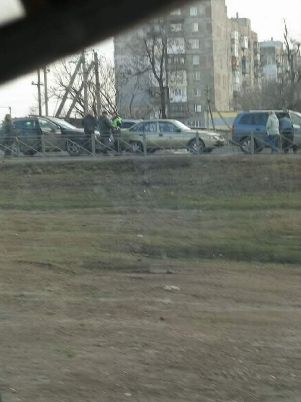 ДТП на 16-ти этажке в Шахтерске