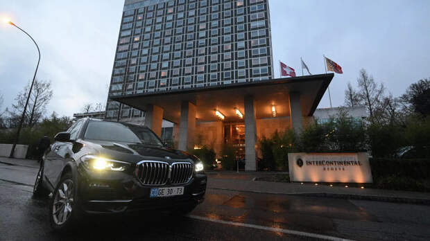 В Женеве завершился первый день переговоров между Россией, США и Украиной