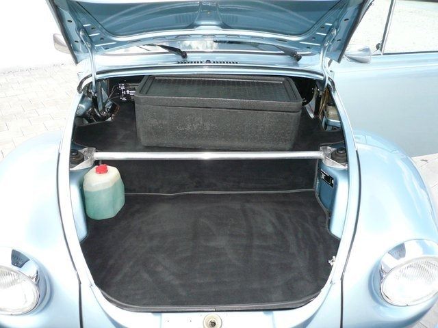 Volkswagen Beetle с сердечком от спортивной машины (14 фото)