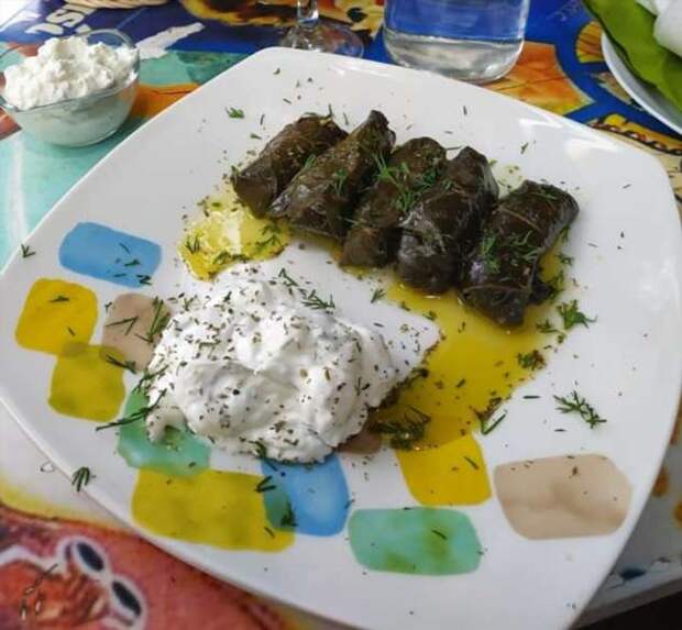 20+ человек, для которых знакомство с национальной кухней чуть не закончилось психотравмой