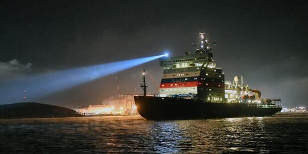 «Ледяной плен» на Балтике: финны запросили помощь у российских ледоколов