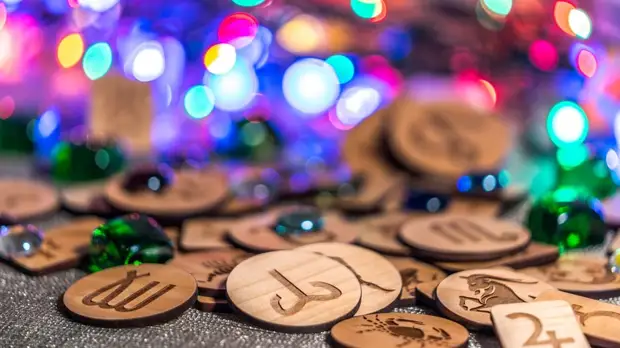 Астролог Архангельская рассказала о несостоятельности интернет-гороскопов совместимости