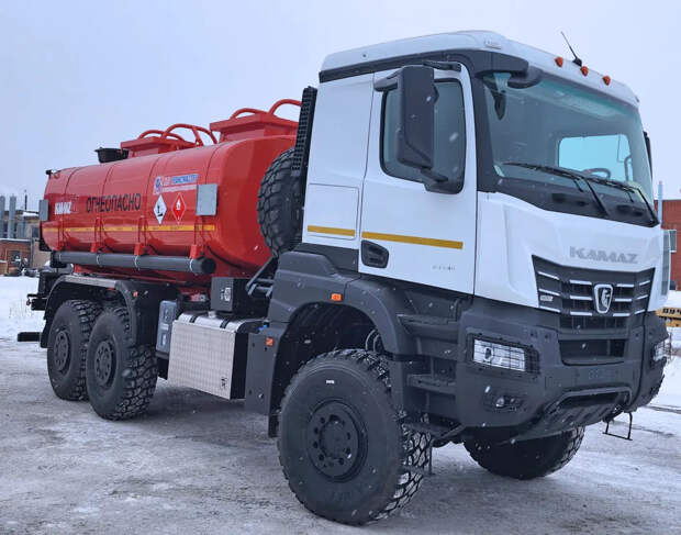 Еще один российский топливозаправщик запустили в серийное производство